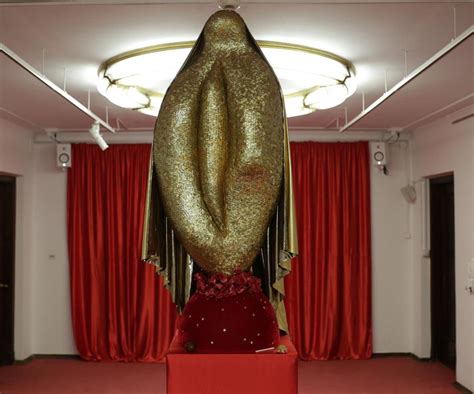 The Vulva In Art 